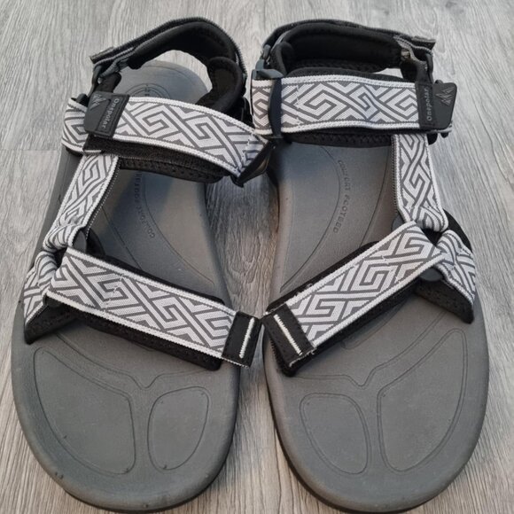 Sandal - Picture 1 of 3